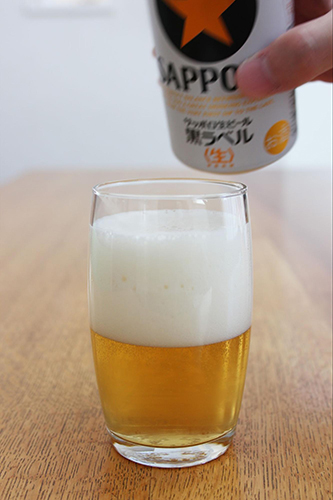 「三度注ぎ」とグラスの選び方で、缶ビールが極上のビールに変わる！