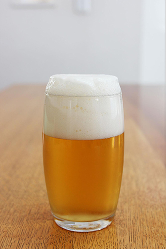 「三度注ぎ」とグラスの選び方で、缶ビールが極上のビールに変わる！